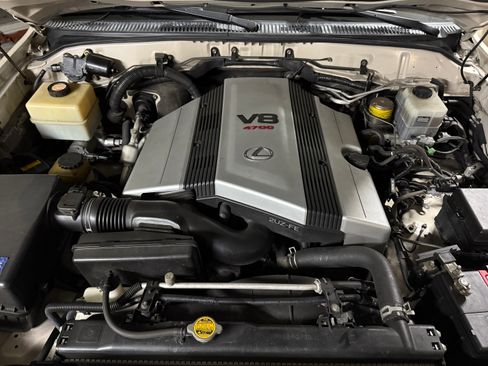 Used 2005 Lexus LX 470 4WD image 19