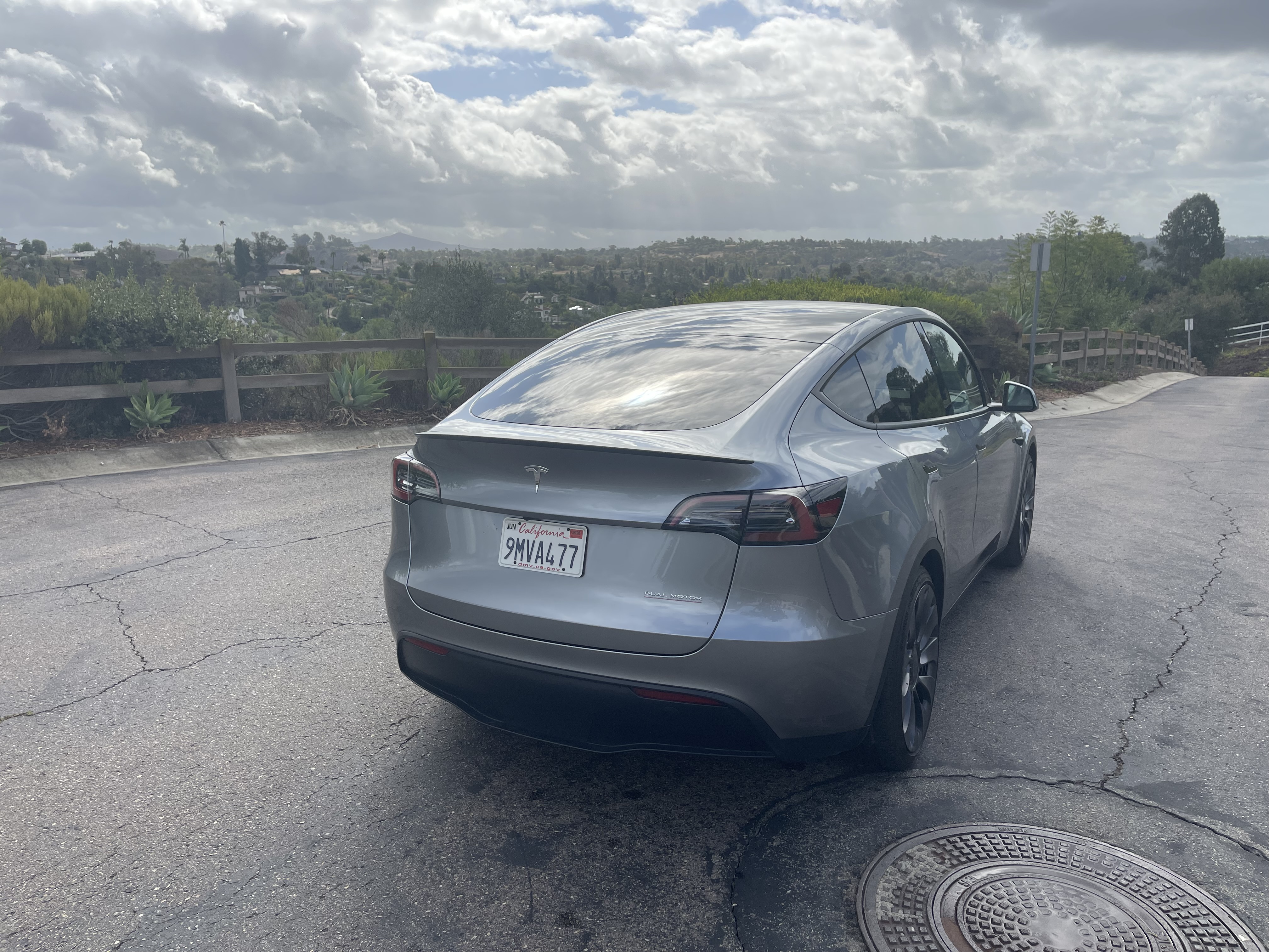 Used 2024 Tesla Model Y Performance AWD/4WD image 8