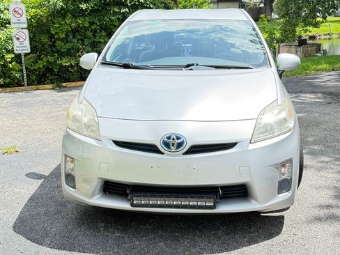 Used 2011 Toyota Prius Two FWD image 1