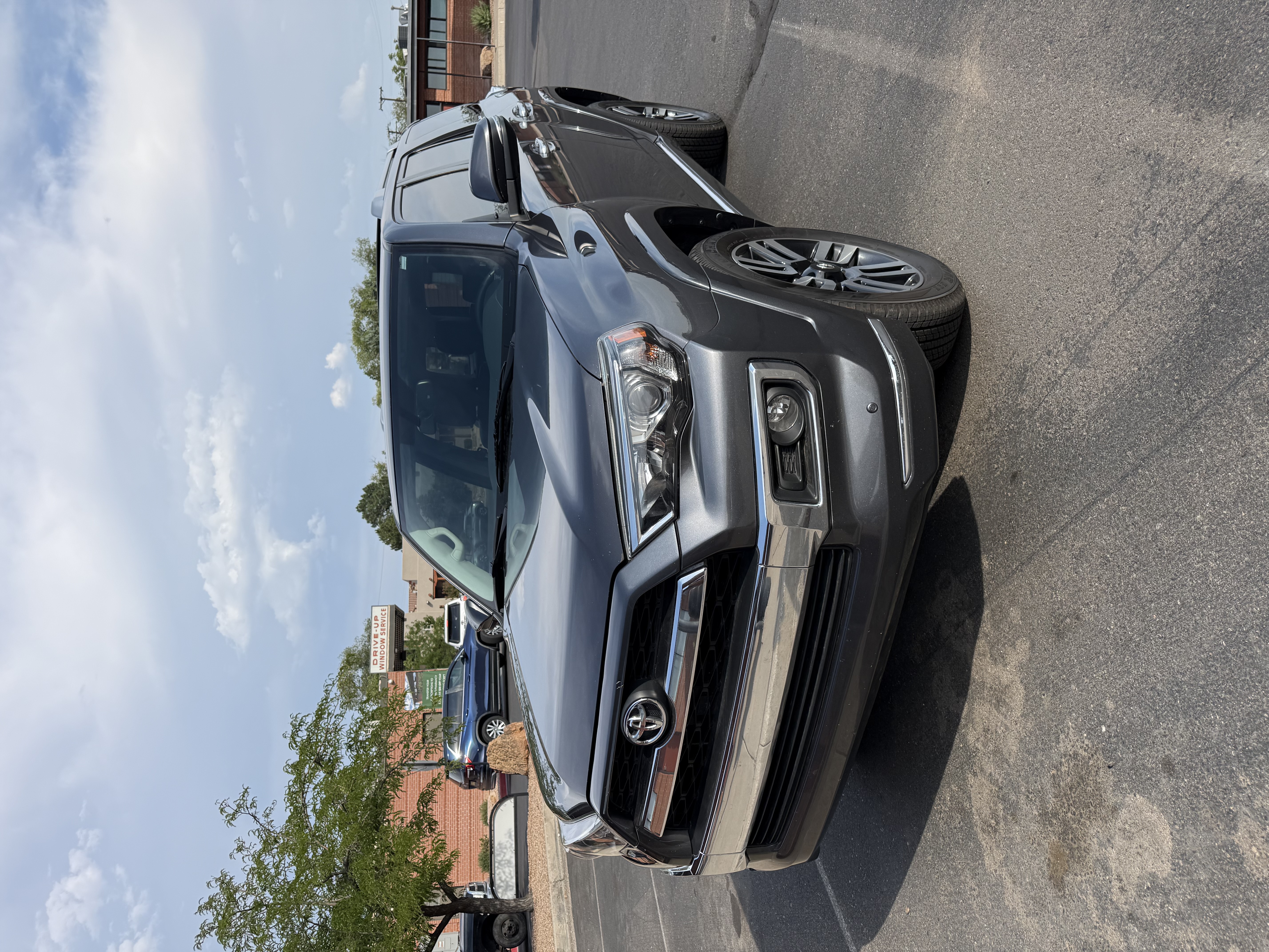 Used 2018 Toyota 4Runner Limited AWD/4WD image 1
