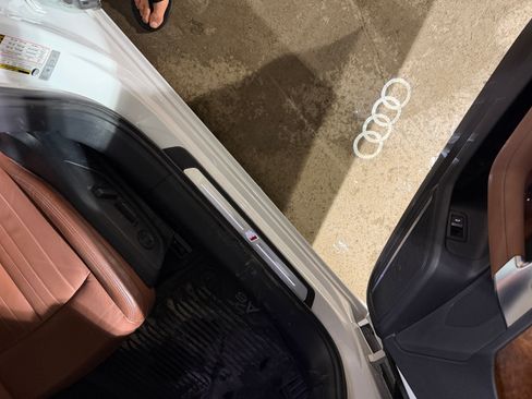 Used 2022 Audi A6 Premium Plus w/ Premium Plus Package image 18