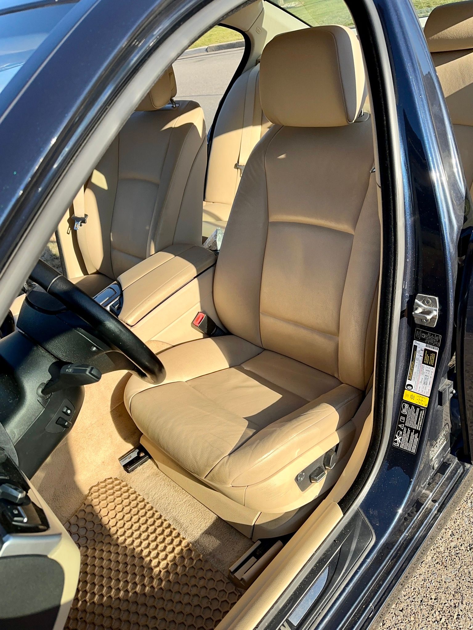 Used 2011 BMW 535i xDrive Sedan AWD/4WD image 10