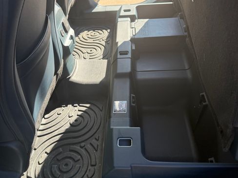 Used 2024 Ford Maverick Lariat image 12