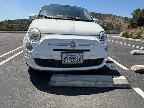 Used 2012 FIAT 500 Pop FWD image 2
