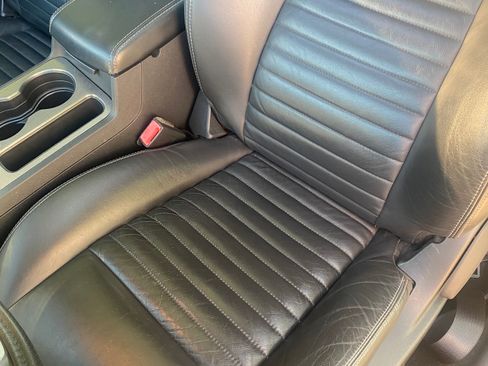 Used 2013 Dodge Challenger R/T RWD image 22