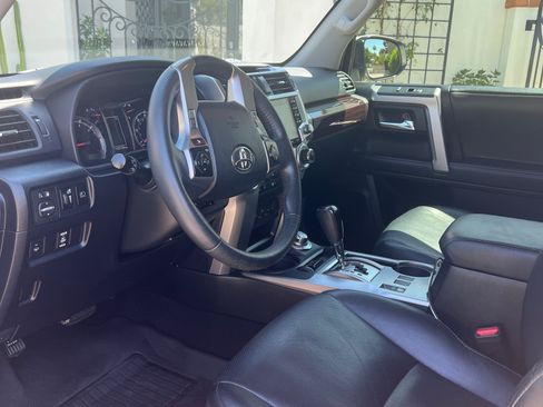 Used 2020 Toyota 4Runner Limited AWD/4WD image 22