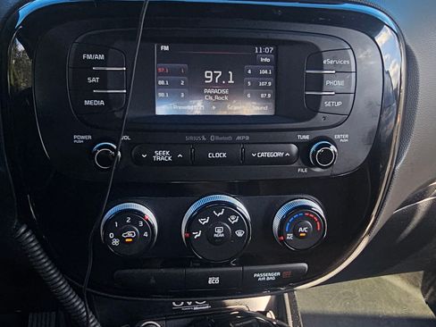 Used 2016 Kia Soul ! w/ Umber Package 1 image 13