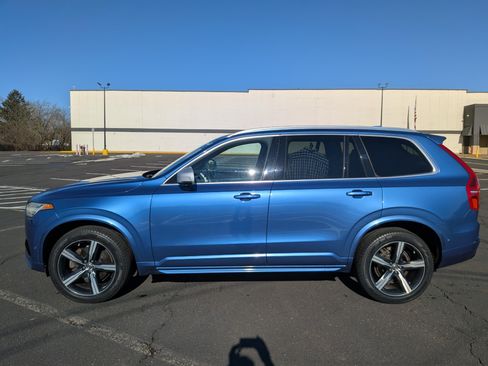 Used 2016 Volvo XC90 T6 R-Design image 2
