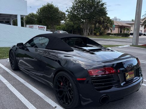 Used 2014 Audi R8 V10 AWD/4WD image 10