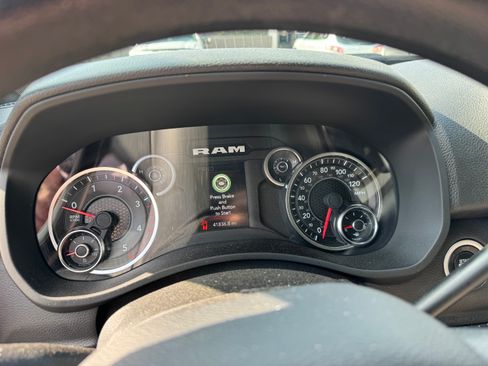 Used 2024 RAM 2500 Tradesman w/ Chrome Appearance Group image 16