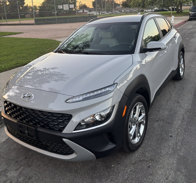 Used 2023 Hyundai Kona SEL w/ Cargo Package AWD/4WD image 2