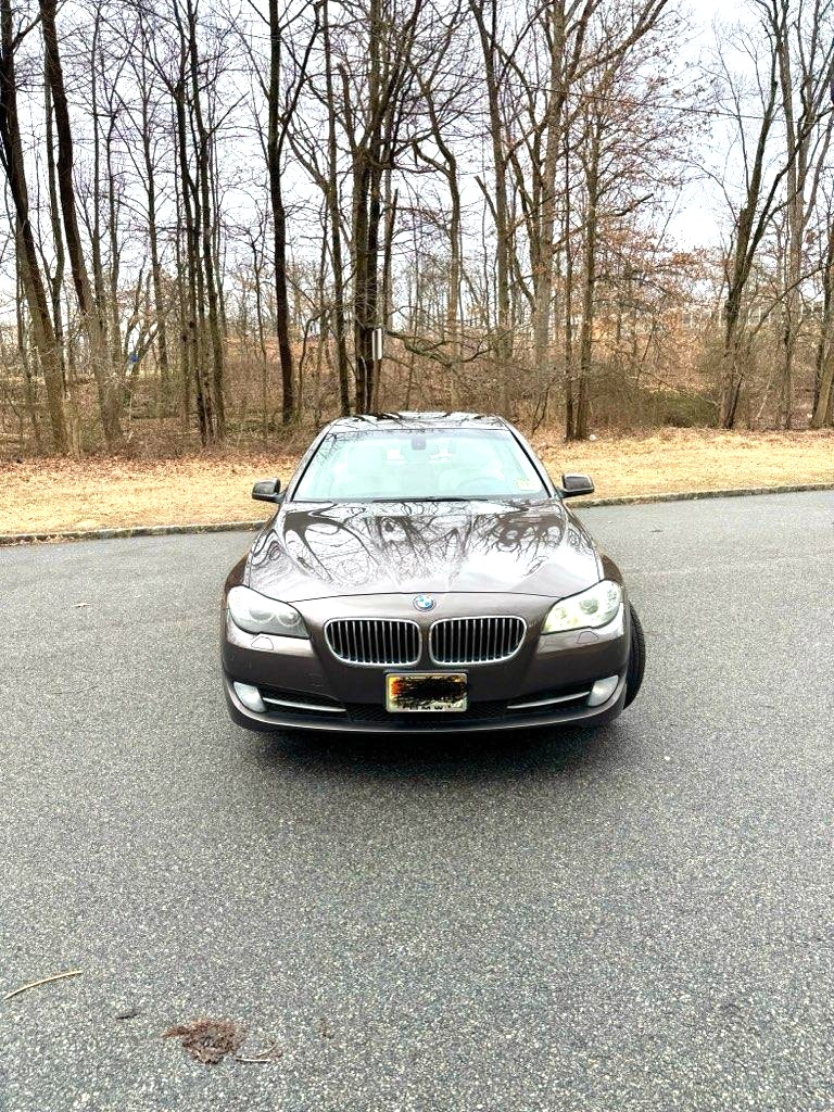 Used 2012 BMW 528i Sedan RWD image 2