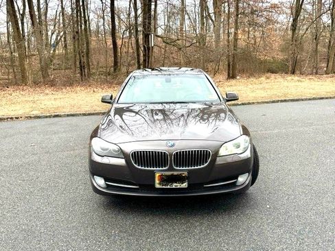 Used 2012 BMW 528i Sedan RWD image 2