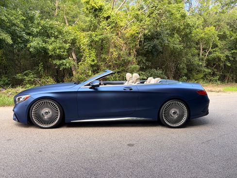Used 2017 Mercedes-Benz S 550 Cabriolet image 12