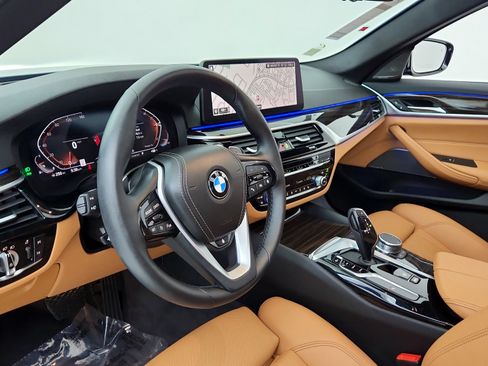 Used 2023 BMW 540i xDrive 540i xDrive Sedan 4D image 16