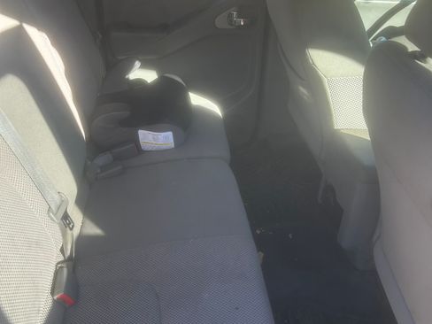 Used 2019 Nissan Frontier SV image 16