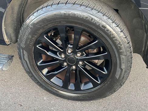 Used 2019 Ford Expedition Max Limited RWD image 10