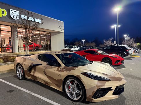 Used 2021 Chevrolet Corvette Stingray Coupe w/ 1LT RWD image 13