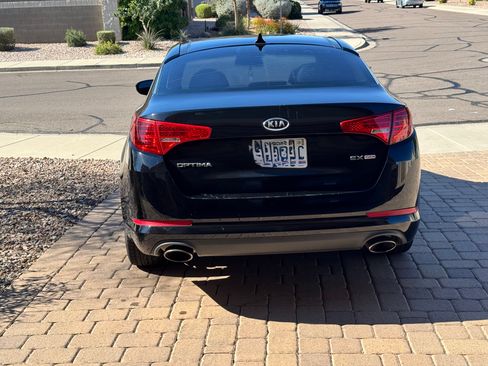 Used 2011 Kia Optima EX w/ Premium Pkg image 11