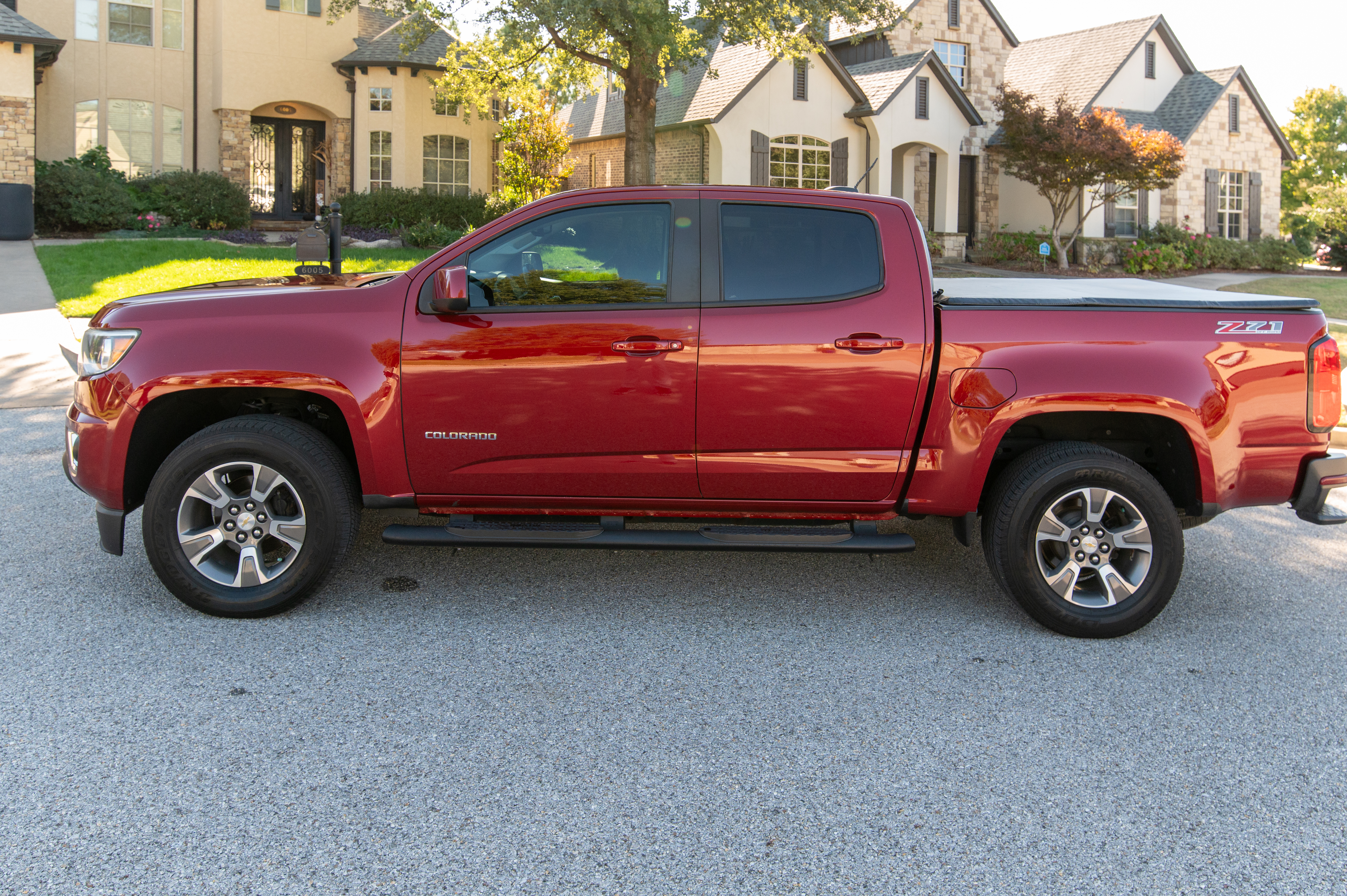 Used 2018 Chevrolet Colorado Z71 AWD/4WD image 8