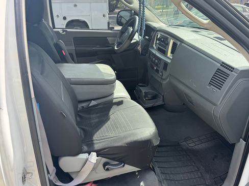 Used 2008 Dodge Ram 1500 Truck SLT RWD image 9
