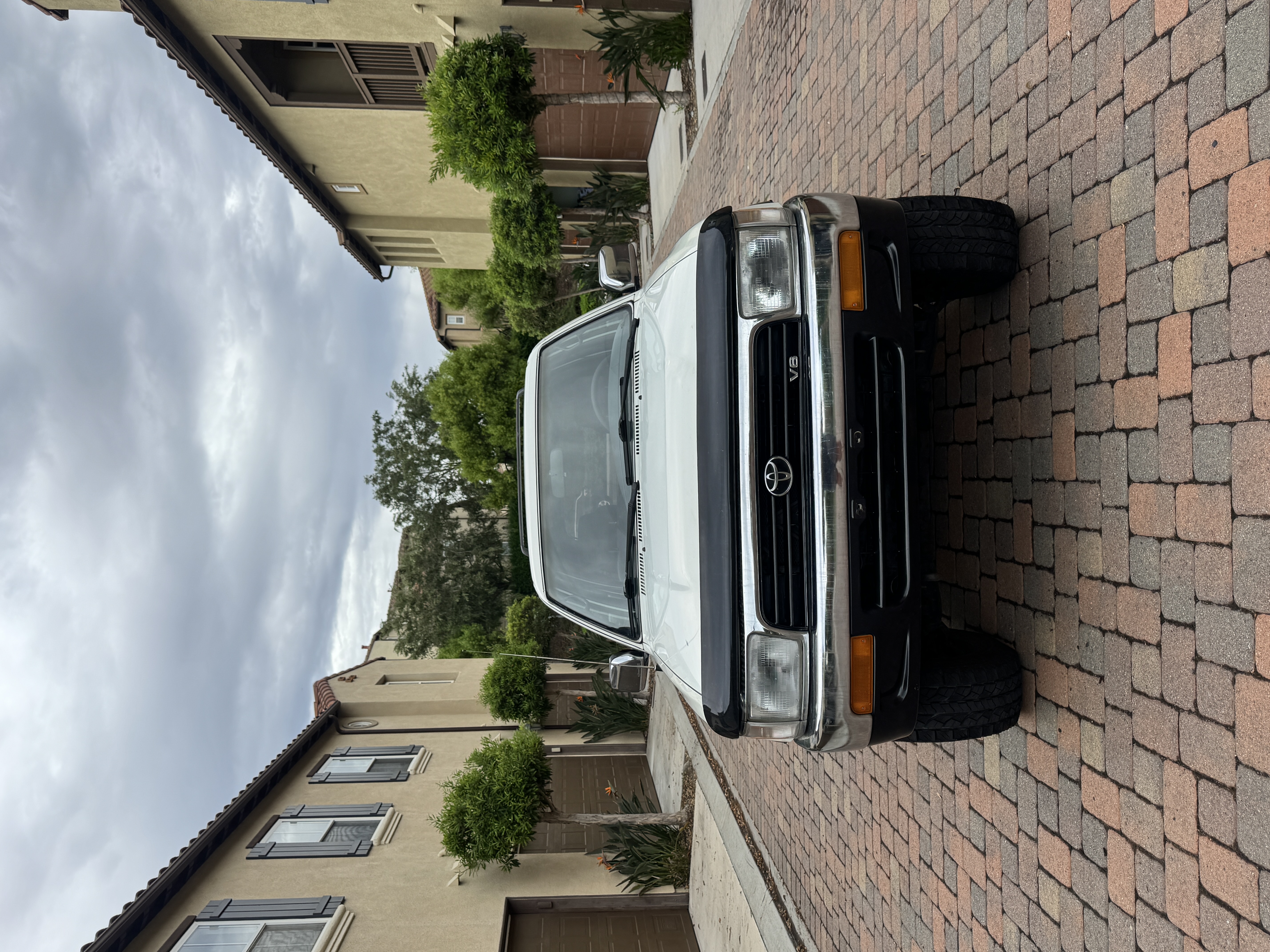 Used 1995 Toyota 4Runner SR5 AWD/4WD image 4
