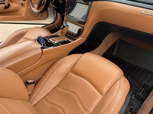 Used 2012 Maserati GranTurismo Sport image 13