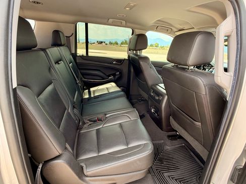 Used 2019 GMC Yukon XL SLT AWD/4WD image 17