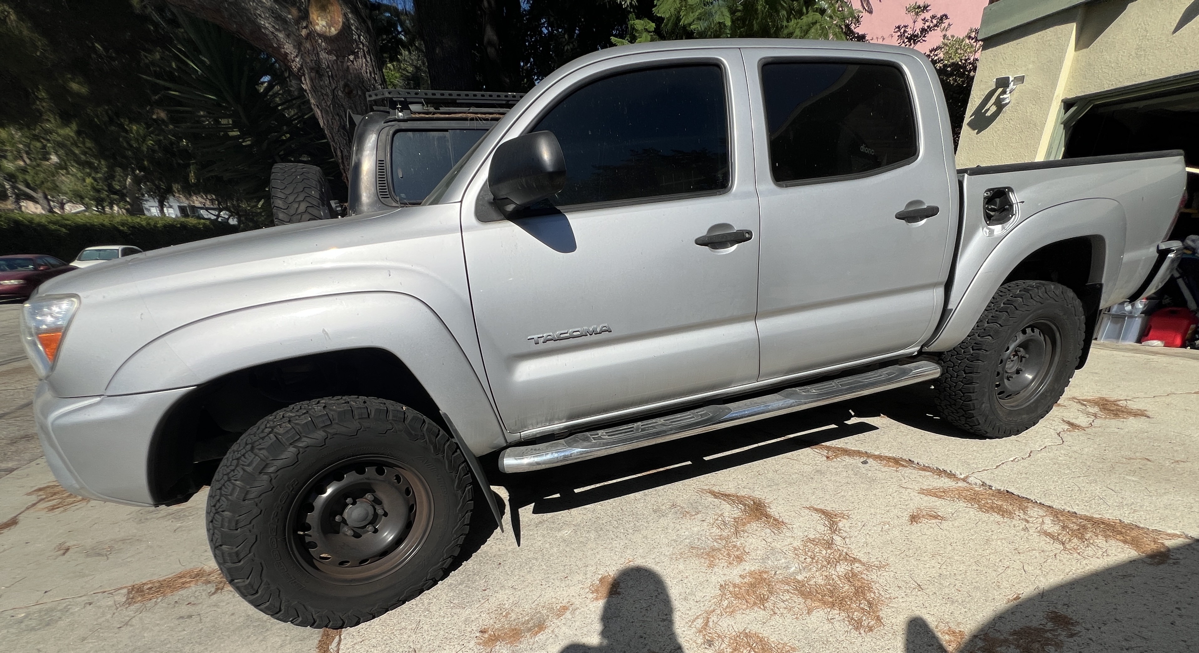 Used 2013 Toyota Tacoma 4x4 Double Cab w/ TRD Off-Road Pkg image 1