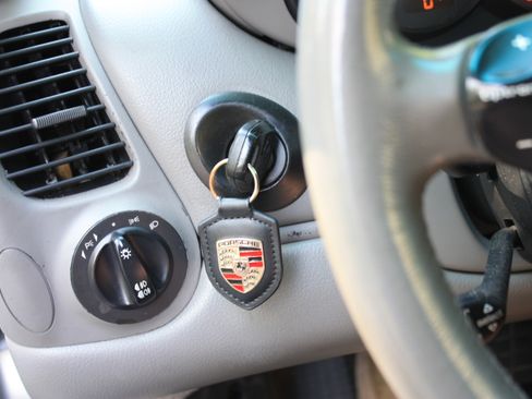 Used 2002 Porsche 911 GT3 RS image 18