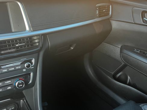 Used 2019 Kia Optima EX image 14