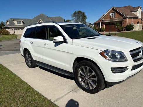 Used 2015 Mercedes-Benz GL 450 4MATIC image 1