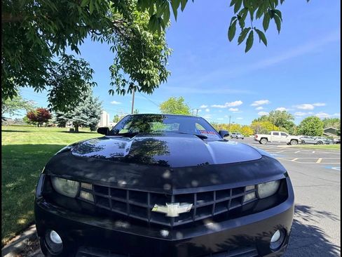 Used 2013 Chevrolet Camaro LT RWD image 10