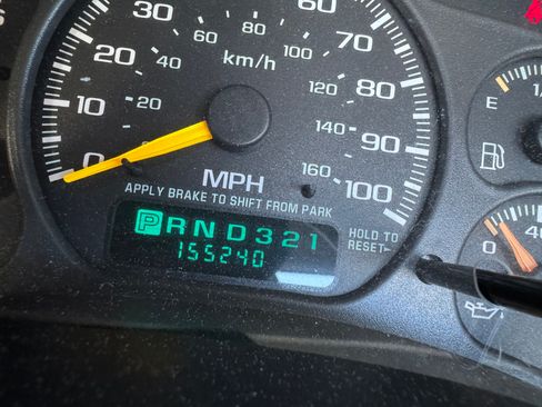 Used 2000 Chevrolet Silverado 1500 2WD Regular Cab image 14