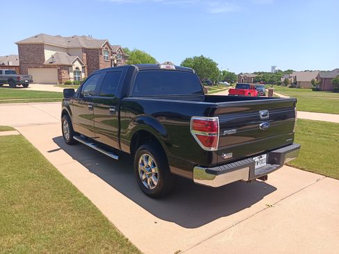 Used 2014 Ford F150 XLT w/ XLT Chrome Package RWD image 4