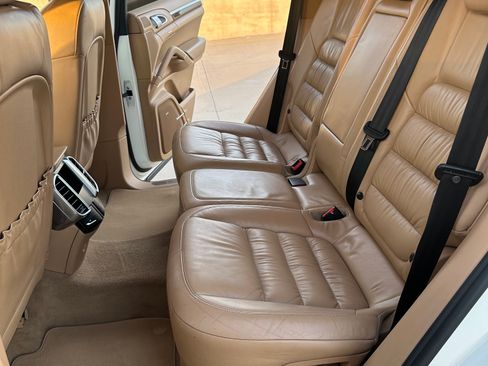 Used 2012 Porsche Cayenne S image 27