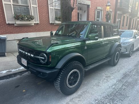 Used 2023 Ford Bronco Outer Banks w/ Sasquatch Package image 6