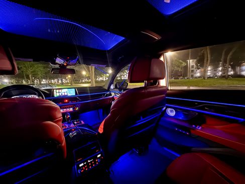 Used 2017 BMW M760i xDrive image 14