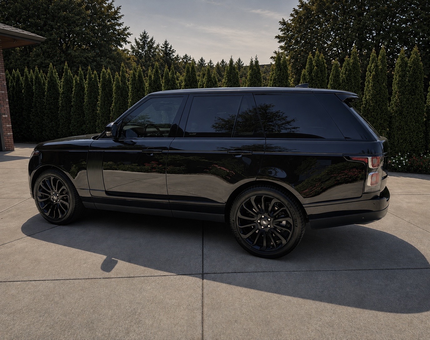 Used 2018 Land Rover Range Rover HSE AWD/4WD image 9