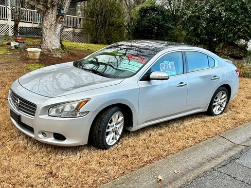 Used 2011 Nissan Maxima 3.5 SV w/ Premium Pkg image 1