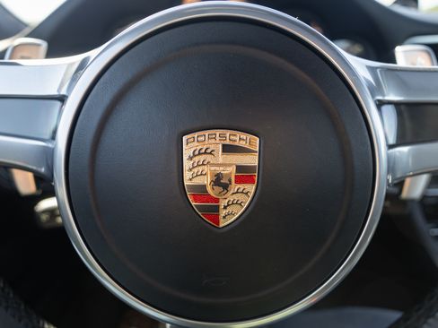 Used 2015 Porsche 911 Carrera 4S image 30