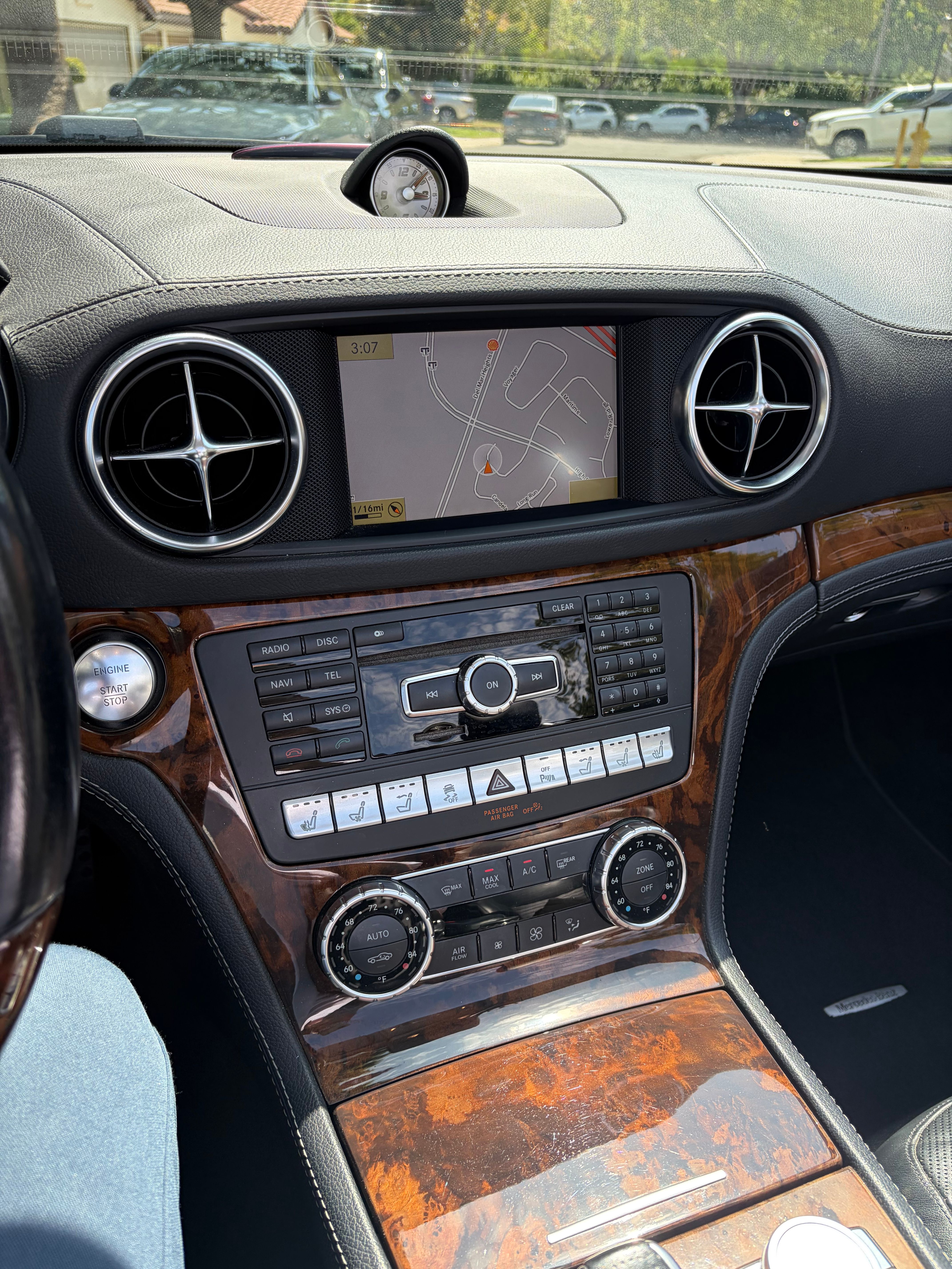 Used 2013 Mercedes-Benz SL 550 w/ Premium Pkg image 18