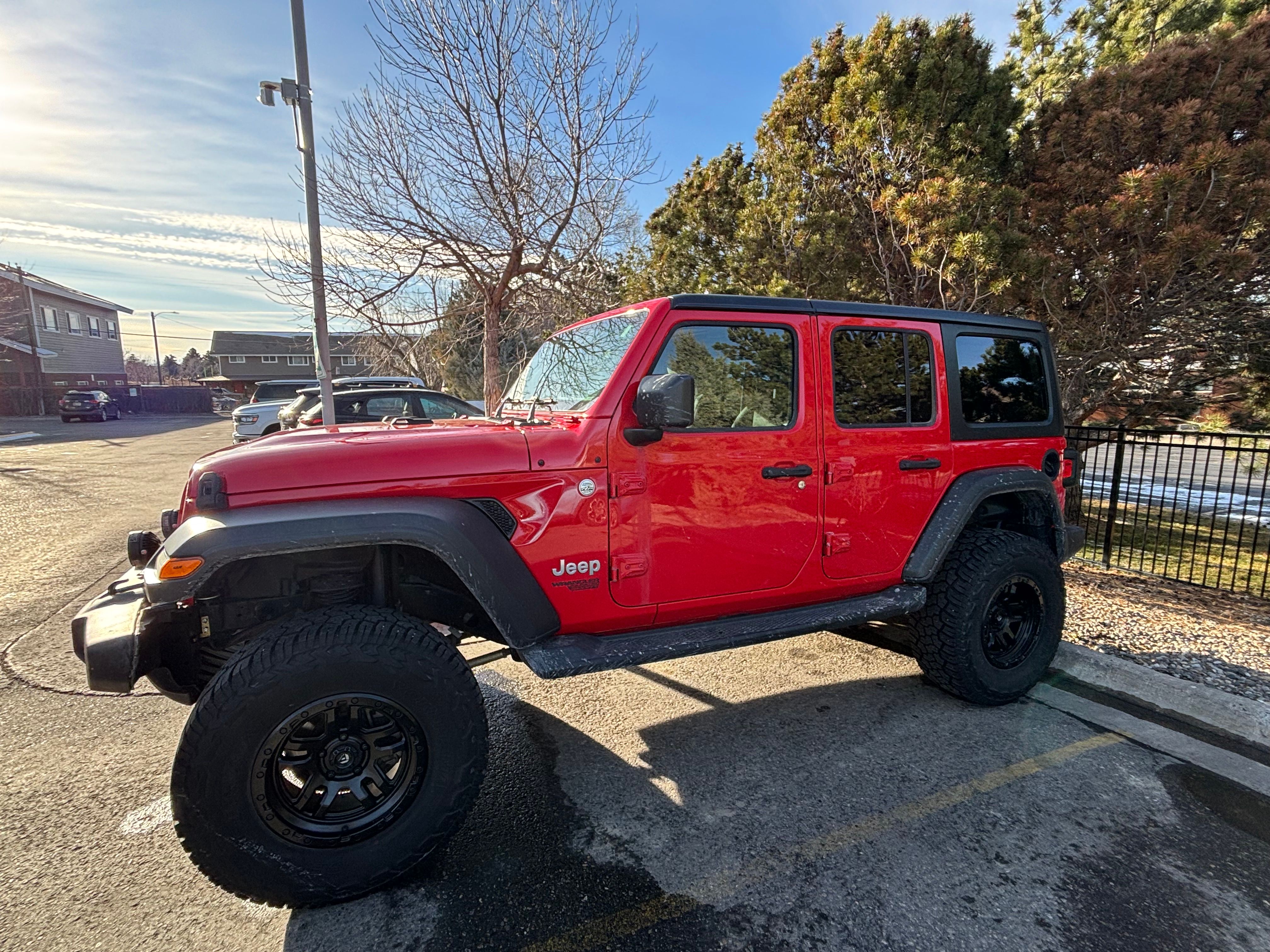 Used 2018 Jeep Wrangler Unlimited Sport S AWD/4WD image 4