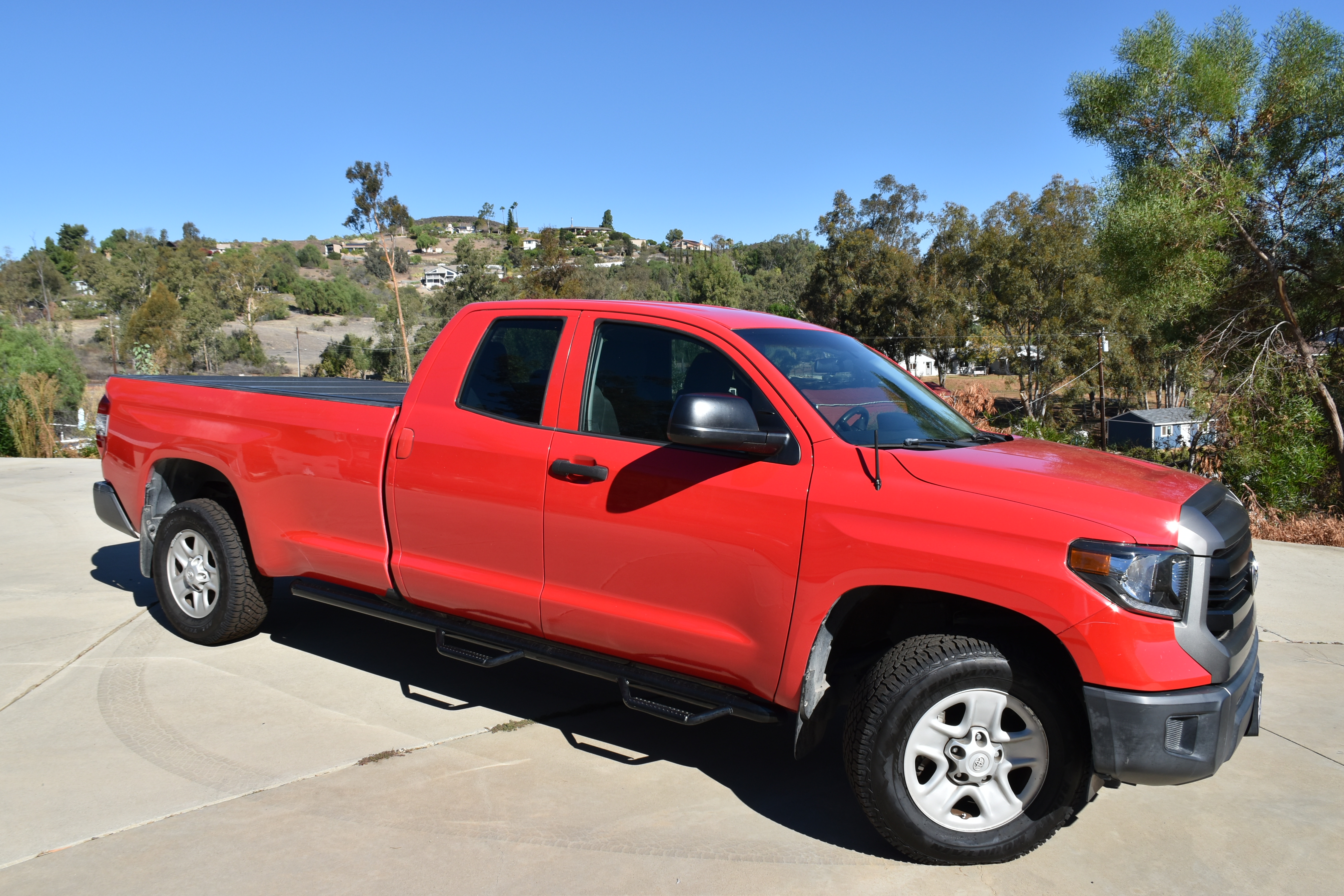 Used 2016 Toyota Tundra SR AWD/4WD image 2