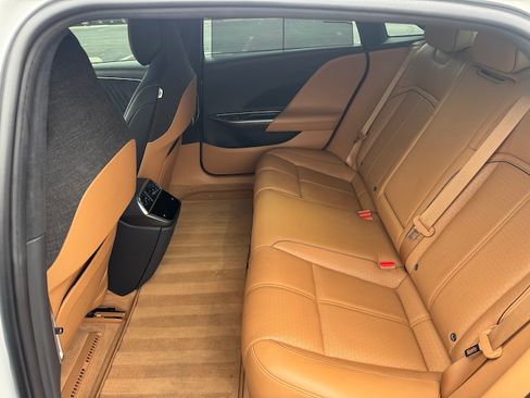 Used 2022 Lucid Air Grand Touring image 20