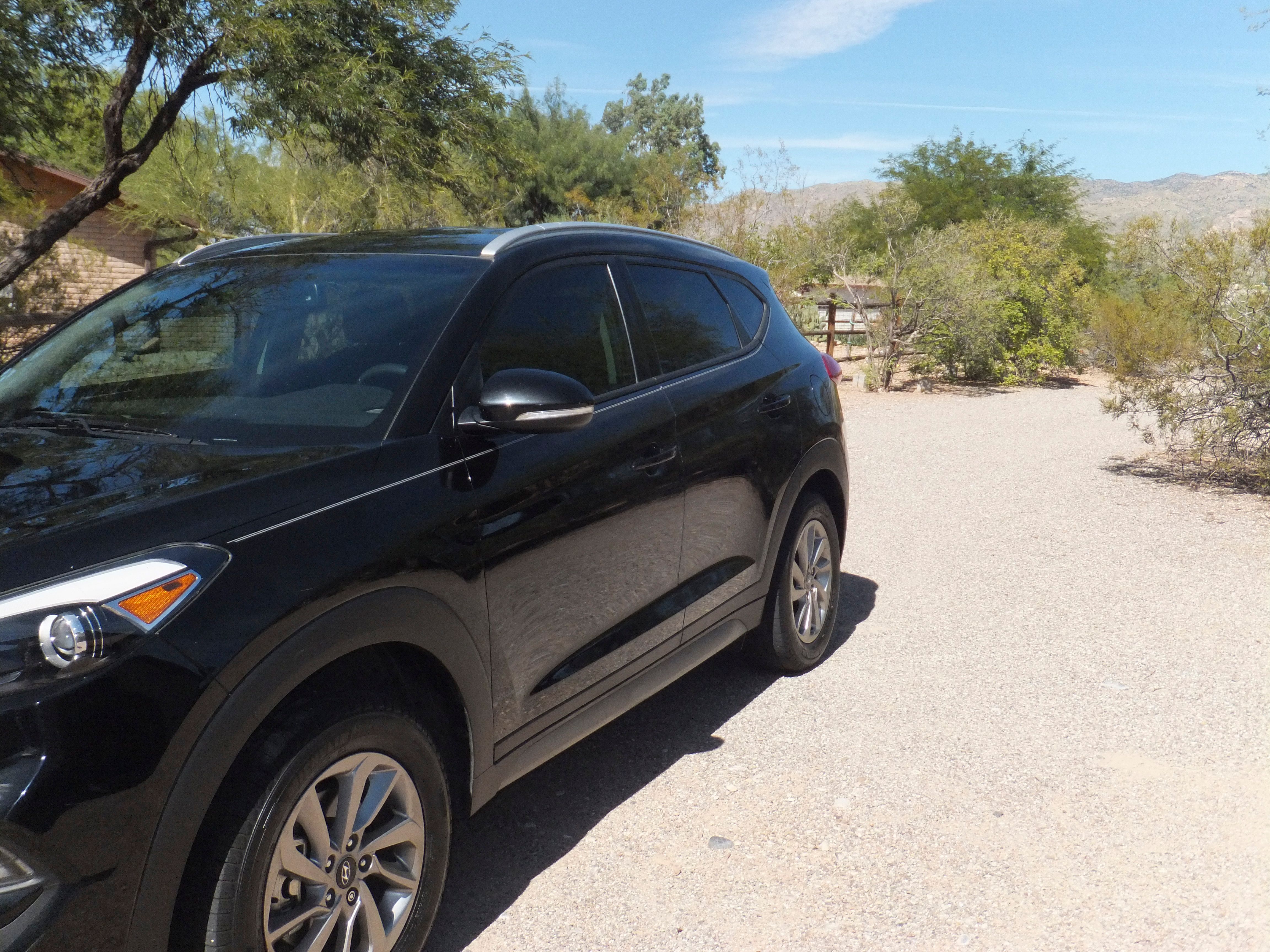 Used 2017 Hyundai Tucson SE Plus FWD image 2