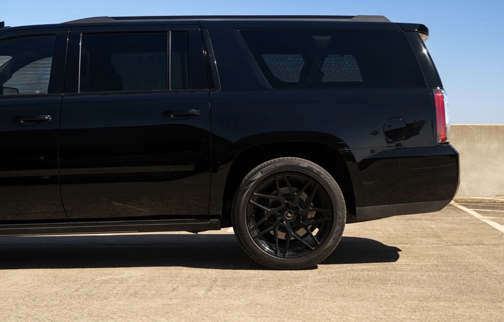 Used 2019 GMC Yukon XL Denali w/ Denali Ultimate Package RWD image 10