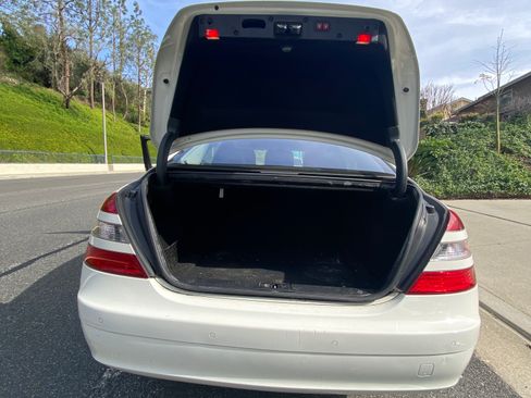 Used 2009 Mercedes-Benz S 550 image 8