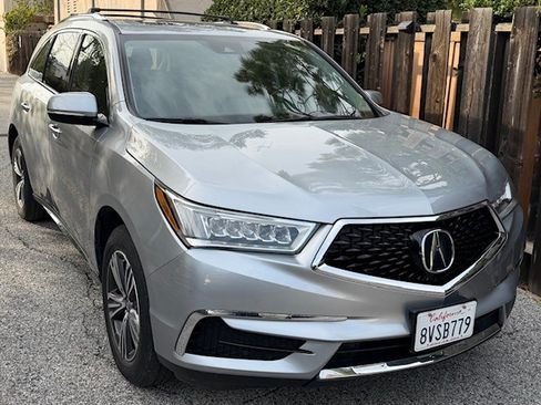 Used 2018 Acura MDX SH-AWD image 2