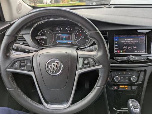 Used 2022 Buick Encore Preferred w/ Safety Package II image 6